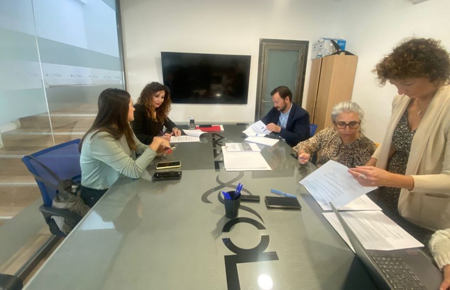 UGT FICA Extremadura firma el I Plan de Igualdad de la Empresa AMEXOL